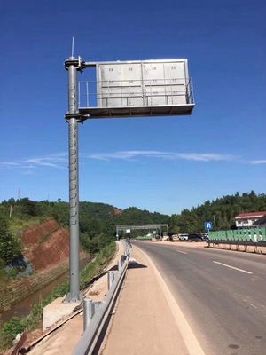 怎樣把握道路標線中相關標識標牌的相關知識點呢!請看: