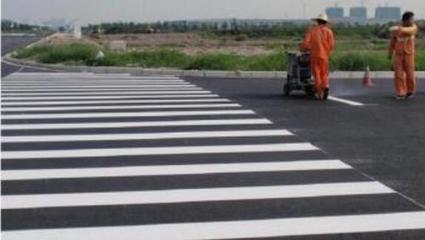 專業(yè)工廠劃線交通標牌就選鈺路通-工廠劃線交通標牌廠家鈺路通